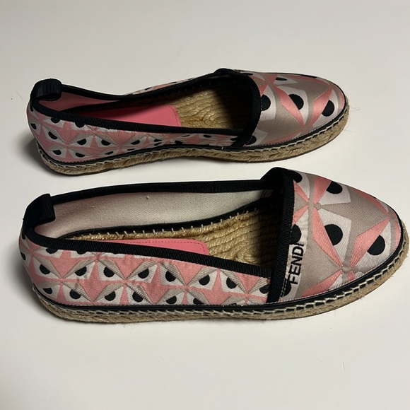 Fendi Geometric Pink and Black Espadrilles - Picture 5 of 8